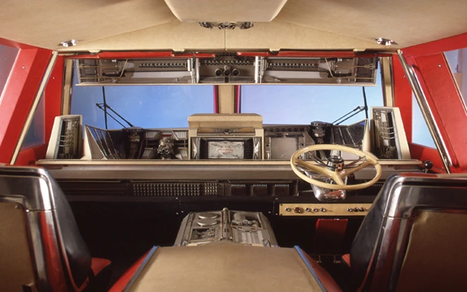 Johnny Hallyday's truck interior moving cabin