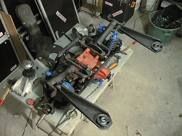 Jaguar Etype restoring Gastineau