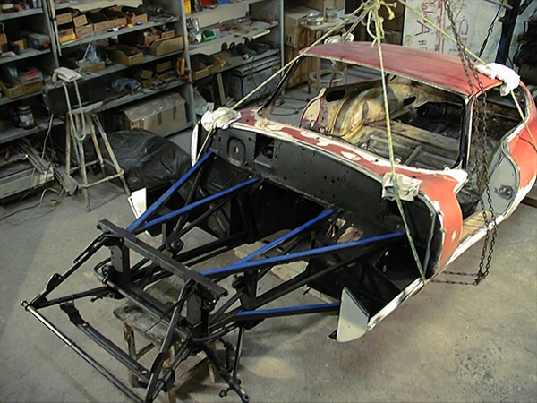 Jaguar Etype restoring Gastineau
