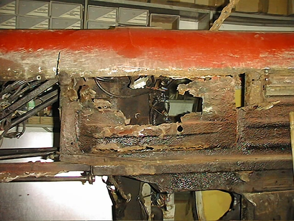 Jaguar Etype restoring Gastineau