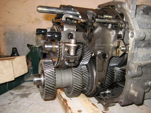 gearbox Mercedes slk230 Gastineau